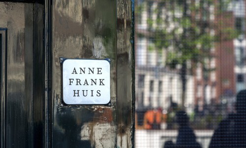 anne frank house name in german with tree 