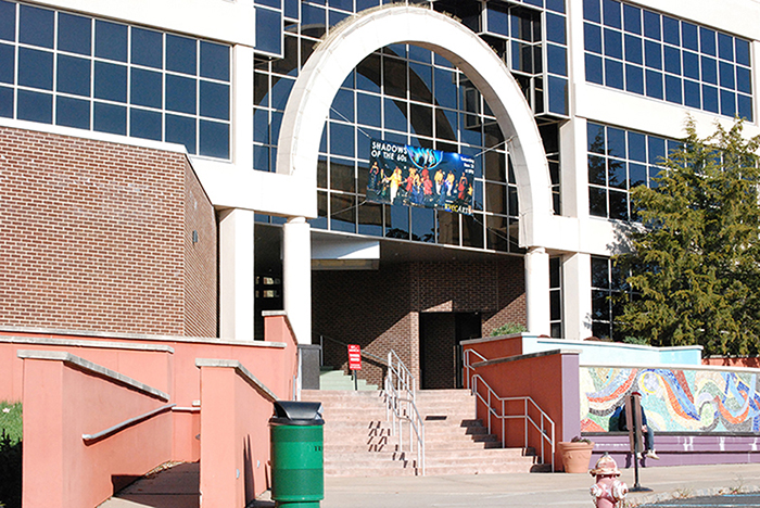 library theatre building photo