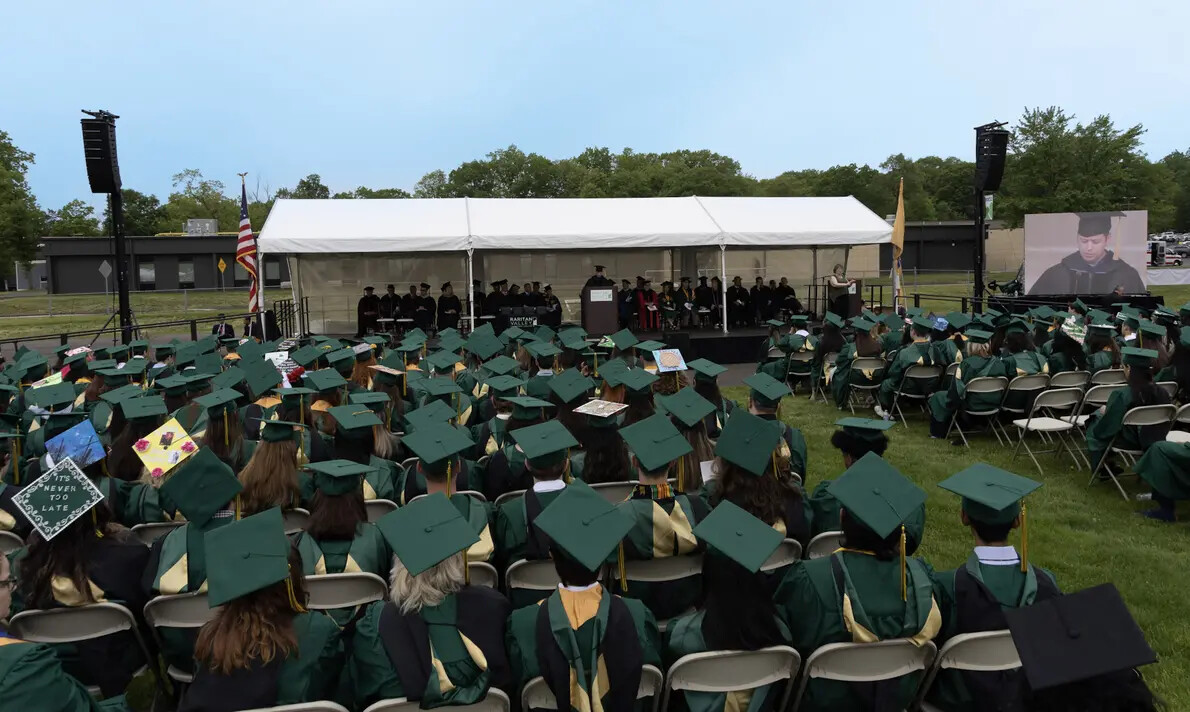 back of sea of grads