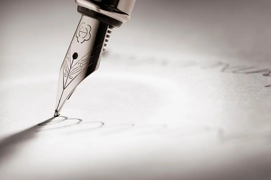 fountain pen writing signature