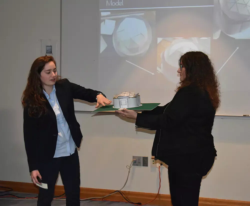 honors college student and lisa deo