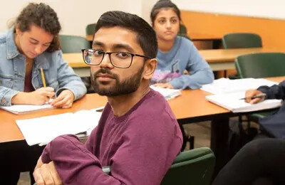rvcc students listening in class