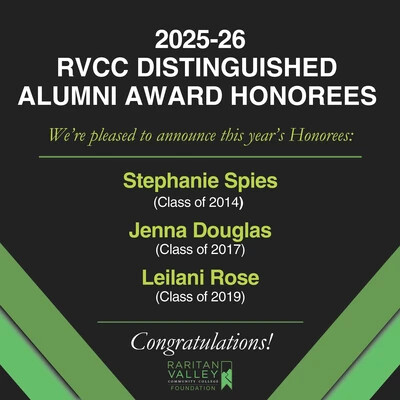 alumni award graphic