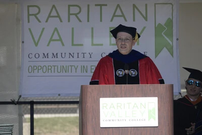 frank forte at podium