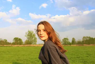 dance major alison stone outside