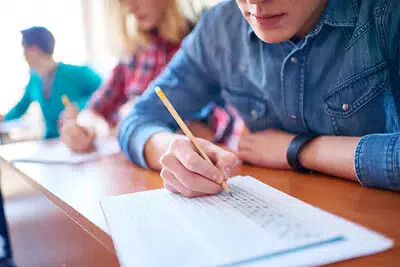 students takijng standardized tests