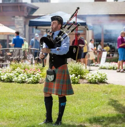 bagpiper