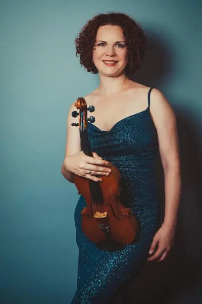 Elena Chernova Davis