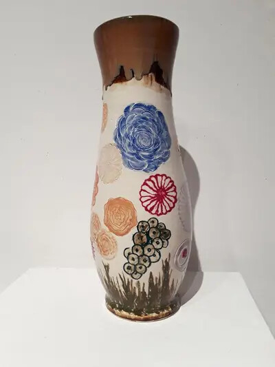 fantasy flowers vase