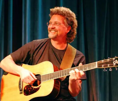 Tim Farrell performing