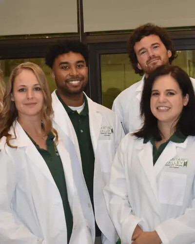 more than 90 degree and college certificate programs