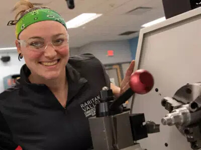 Advanced Manufacturing Apprecticeship