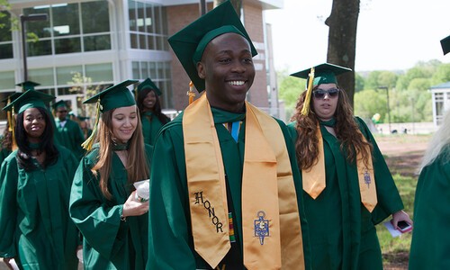 grads walking honors stole