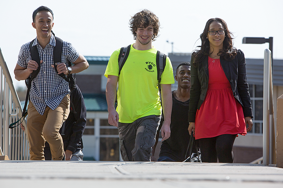 High Schoolers: Earn College Credits this Summer at RVCC!