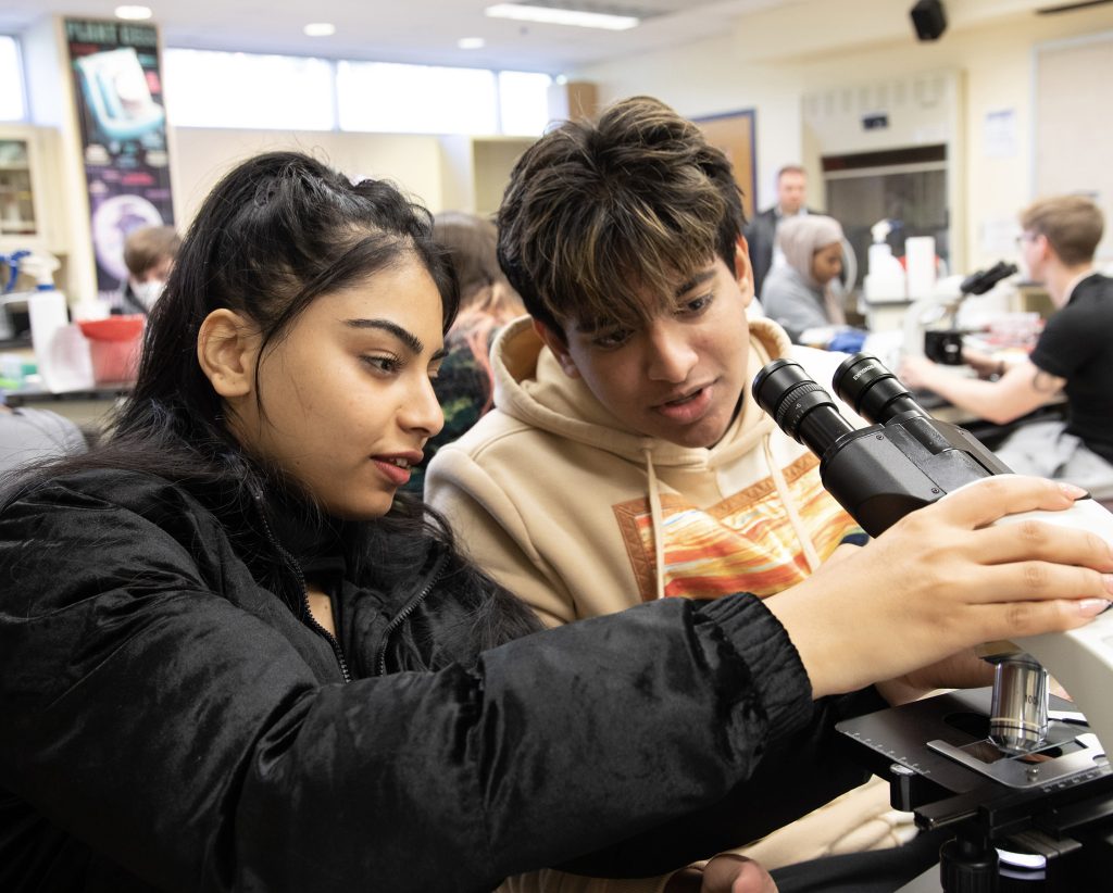 Spaces Still Available for NIIMBL eXperience Summer Immersion Program at RVCC Focusing on Careers in Biomanufacturing, Life Sciences