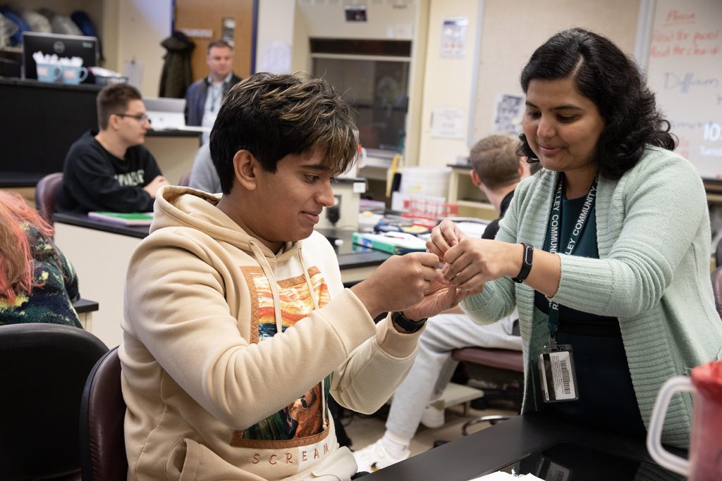 RVCC Part of NIIMBL’s Largest Cohort for Summer eXperience Program Focusing on Careers in Biomanufacturing, Life Sciences