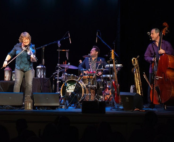 Fiddler Eileen Ivers to Perform Holiday Show at RVCC Theatre