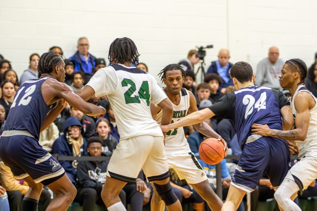 Successful Seasons for Women’s, Men’s Basketball Teams