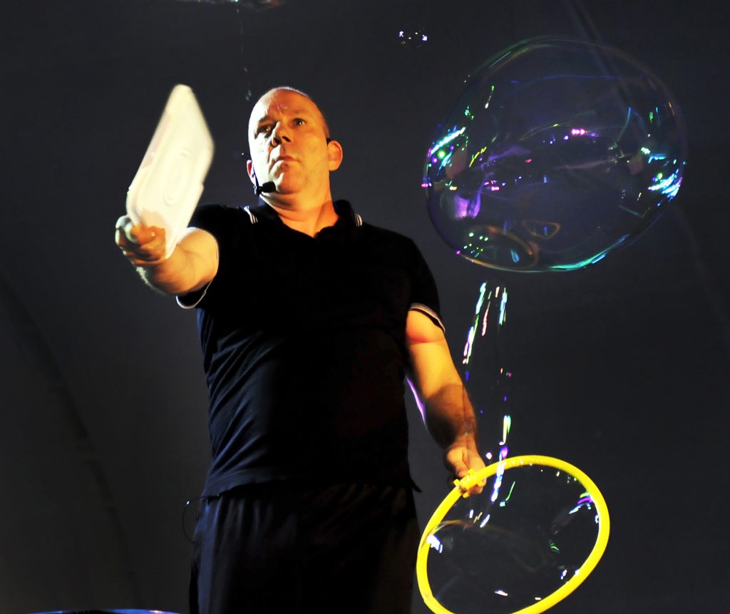 Theatre to Launch Family Matinee Series with Interactive Bubble Show