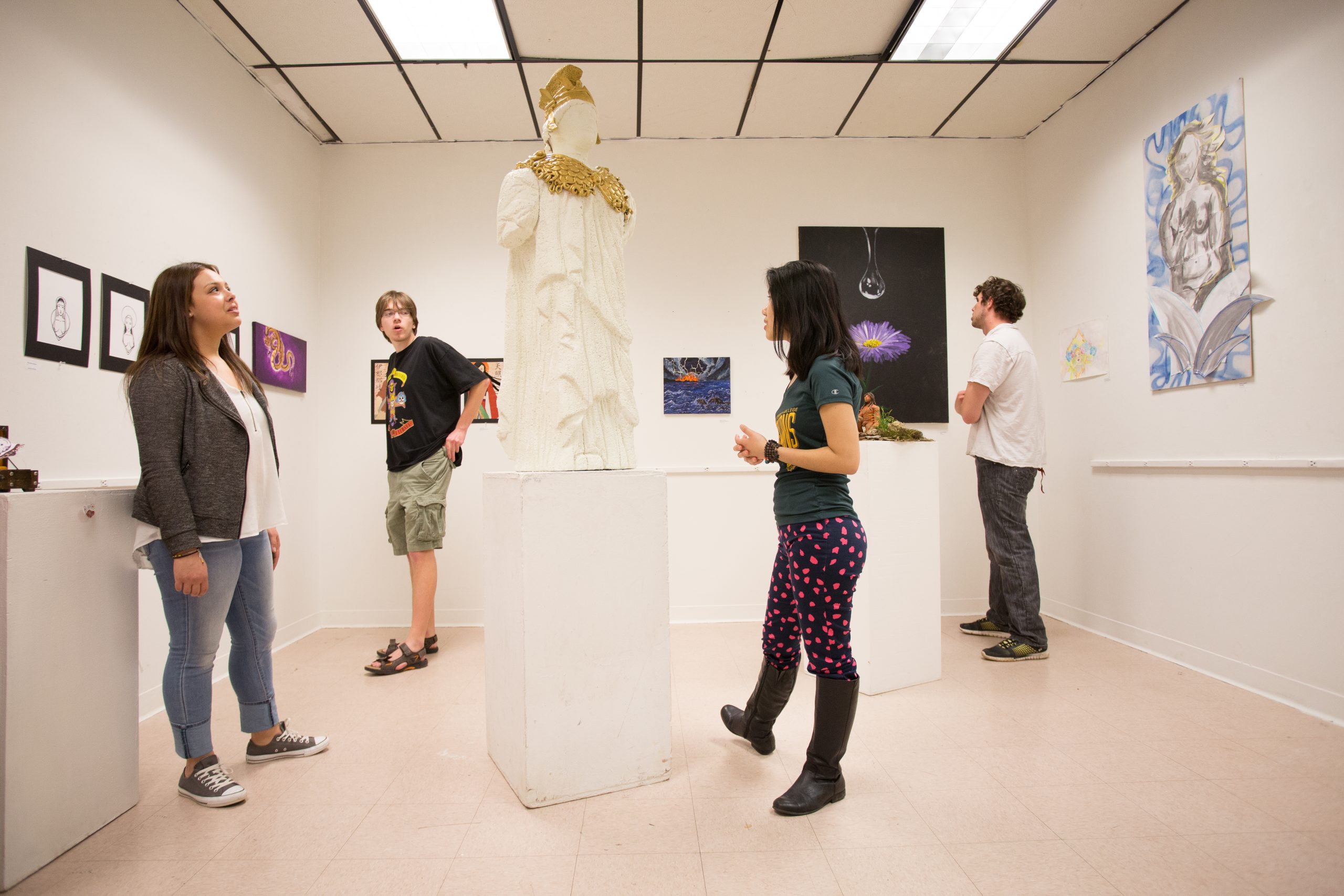 6.7.3_Art Gallery_hero