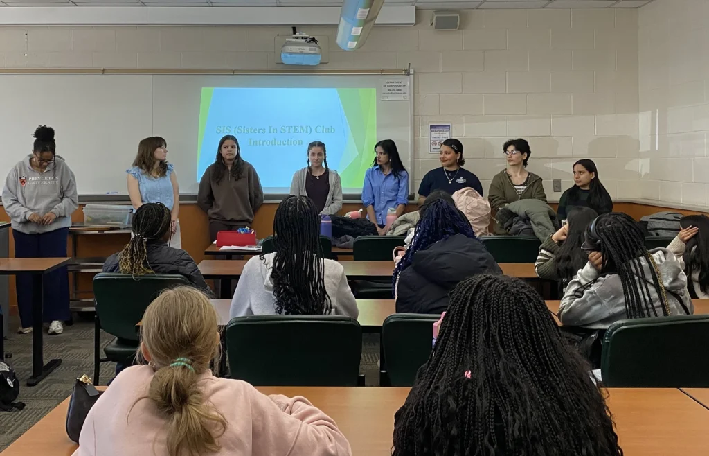 Sisters in STEM Club Partners with Franklin Middle School to Engage Students in Science, Engineering Activities