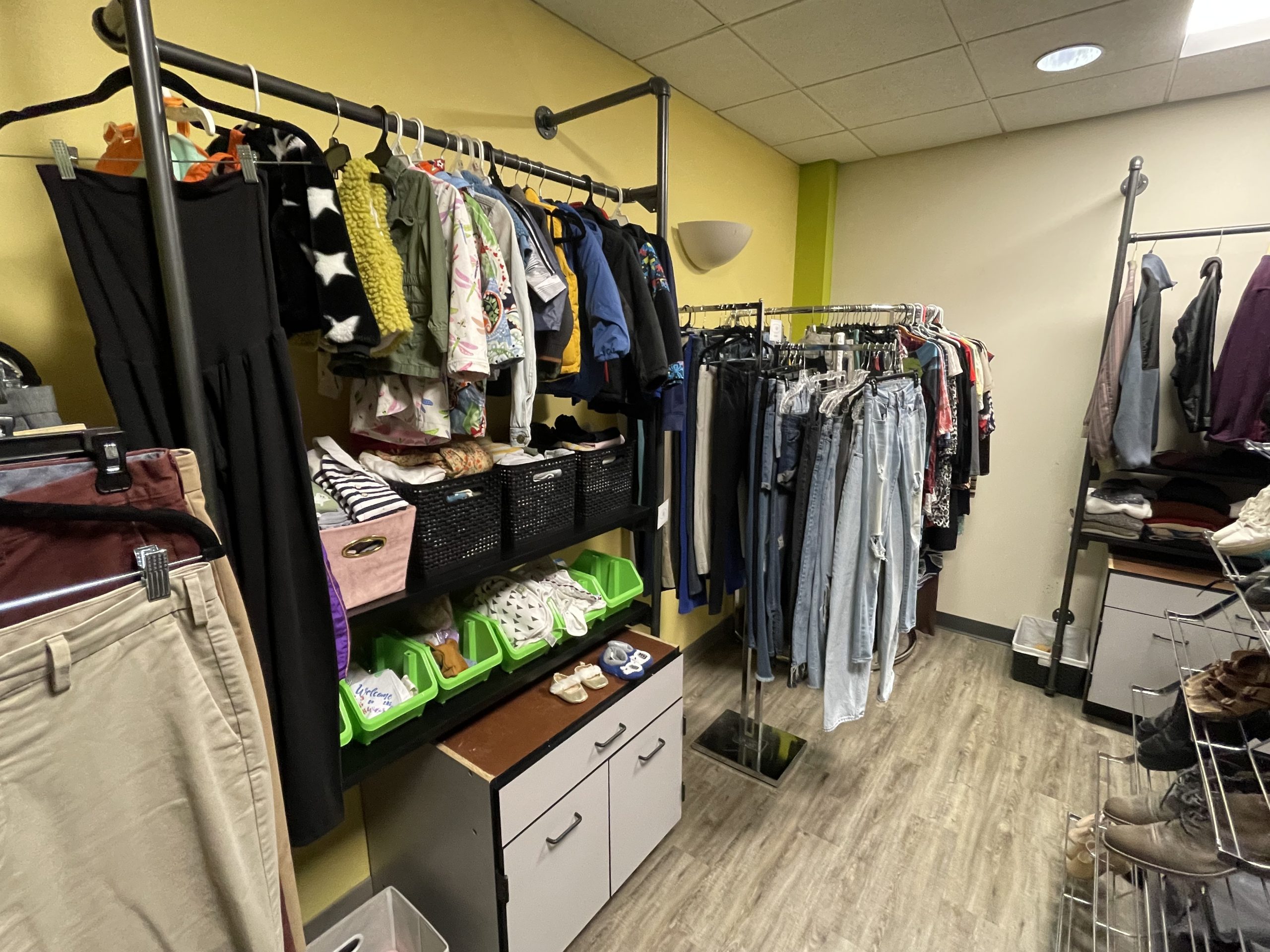 food-pantry-resource-center 6