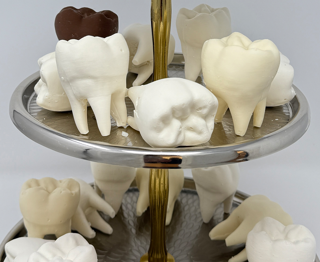 Teeth on a tiered platter